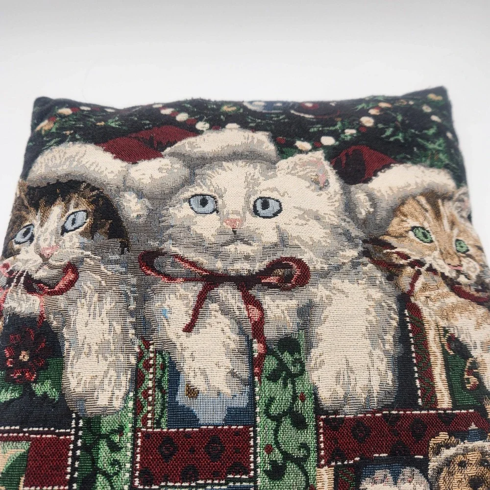 Christmas Kittens Santa Hats Throw 17